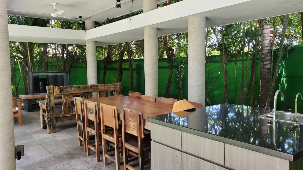 Fu Wan Cafe Villa Donggang Buitenkant foto